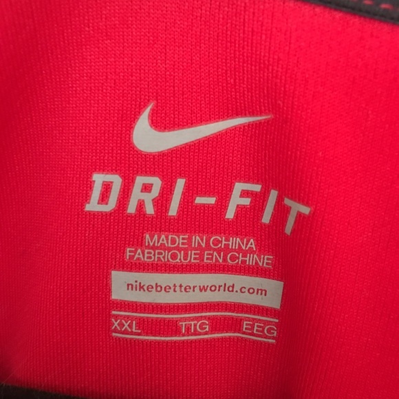 Nike Dri-fit T-shirt - Picture 3 of 3